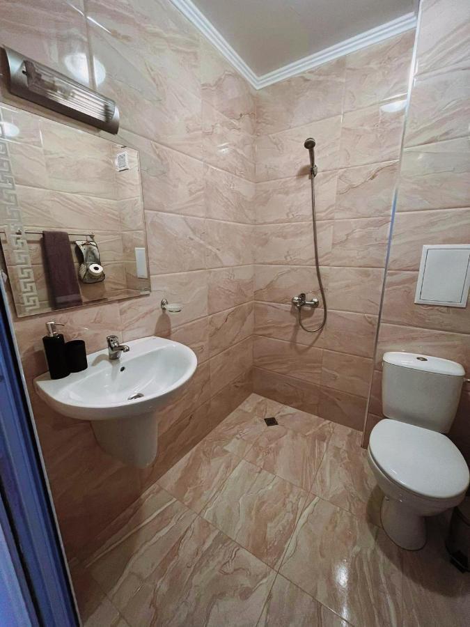 Lovely Studio Apartment On The Beach Burgas Esterno foto